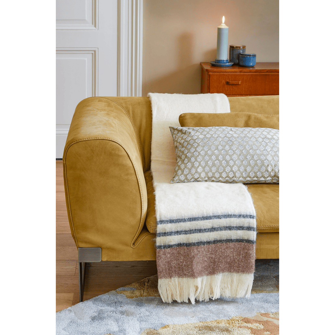 Throw - Beige