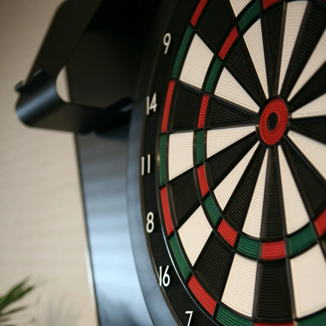 Stella Dartboard Wall Mount