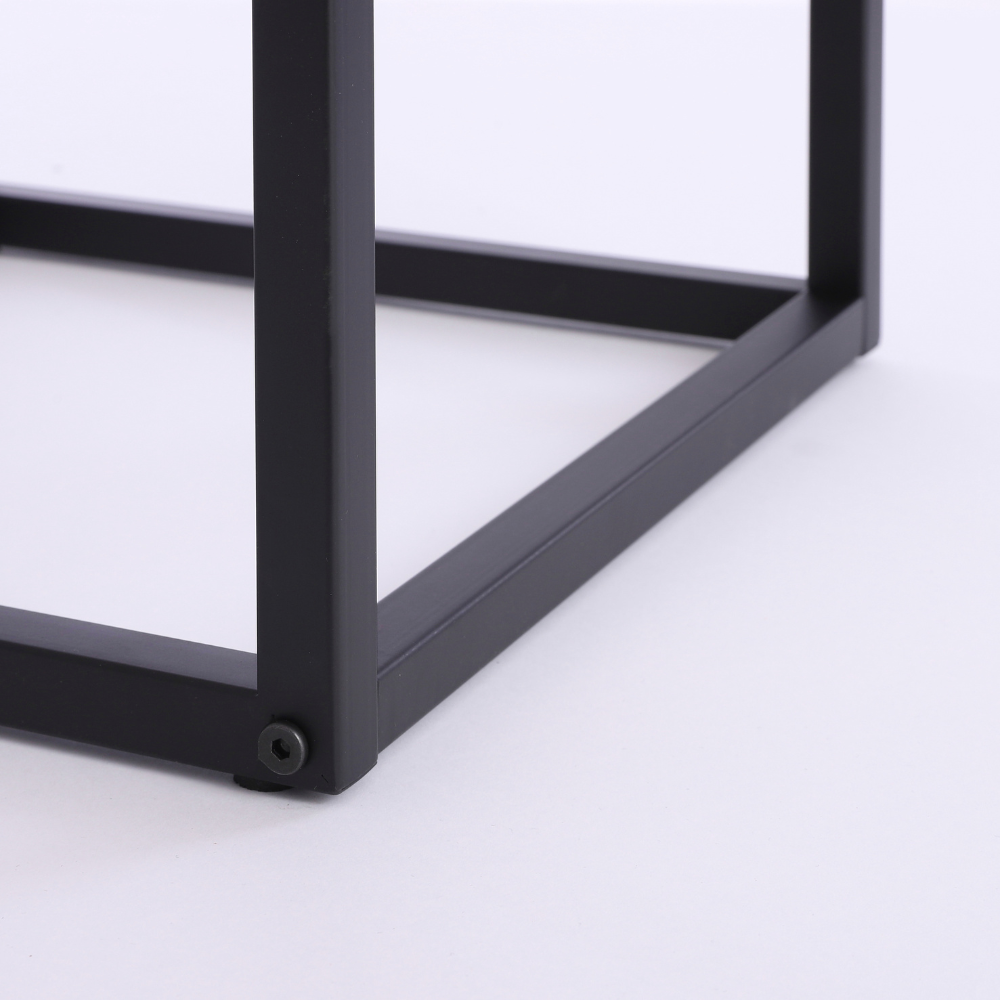 Oskar Plant Table (S) - Black