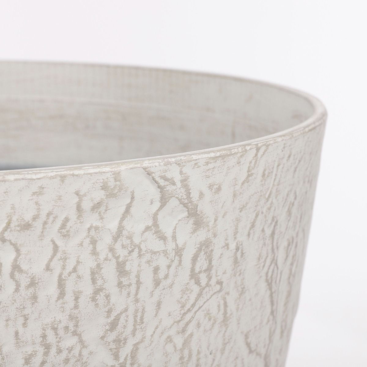 Bravo Outdoor Round Pot Planter - Off White