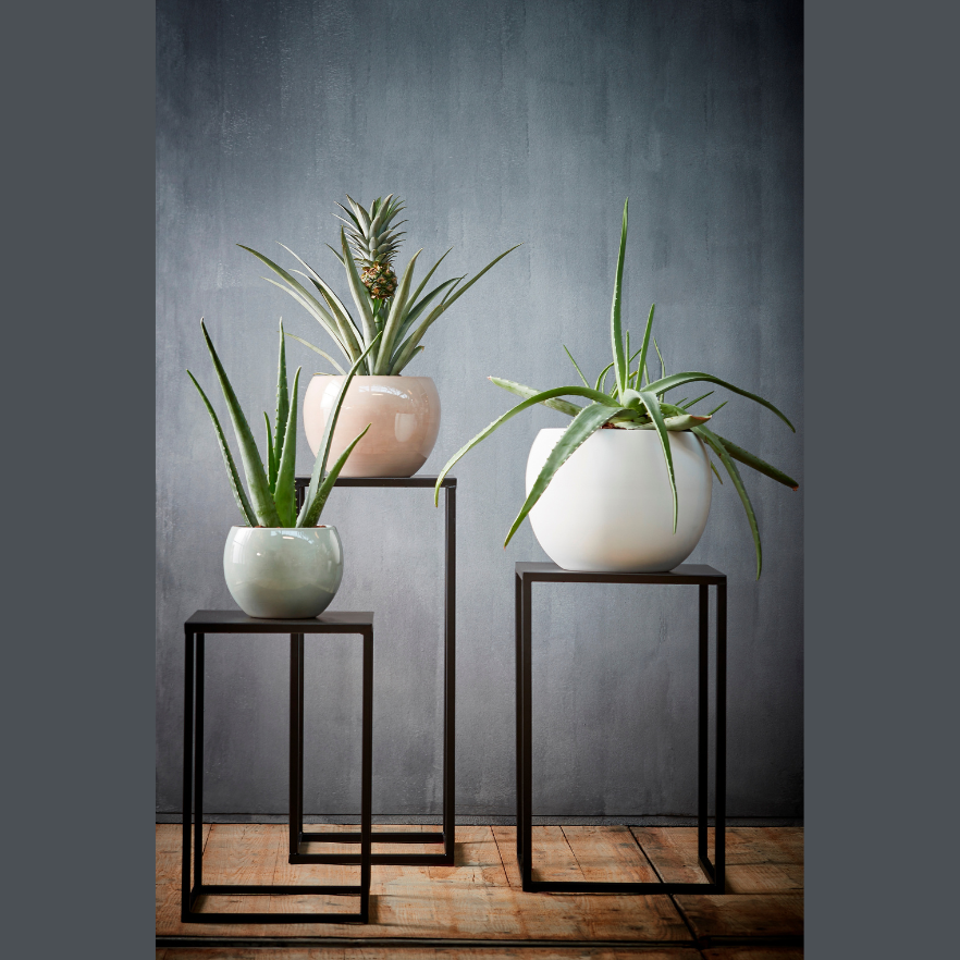 Quinty Square (L) Side Table - Black