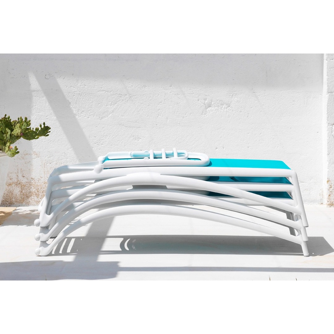 Atlantico Sun Lounger - White / Celeste 
