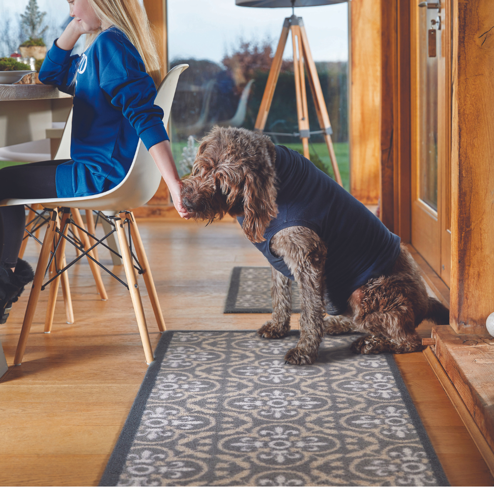 Hug Door Runner Home 40- Dark Grey