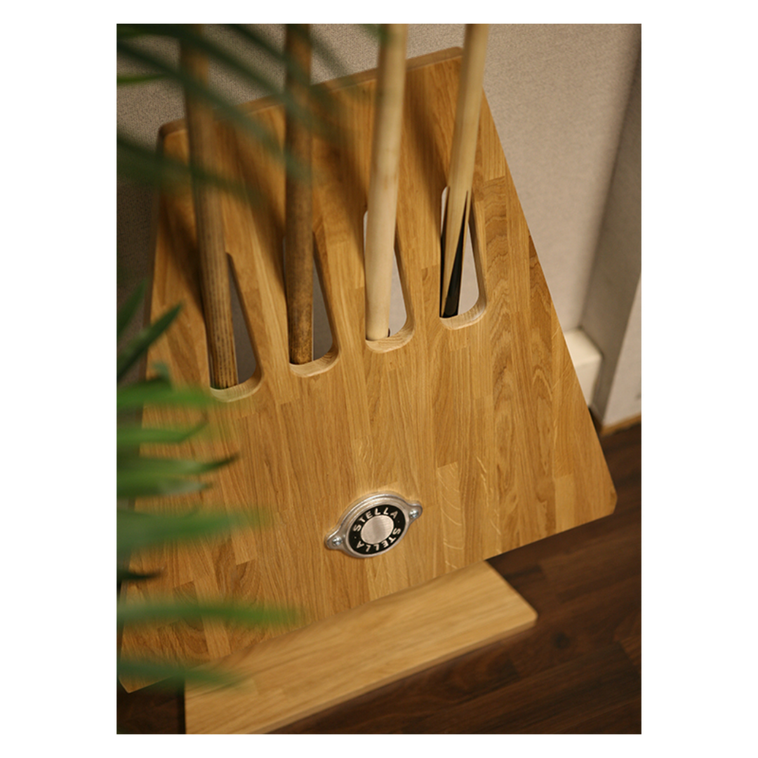 Stella Pool Cue Stand