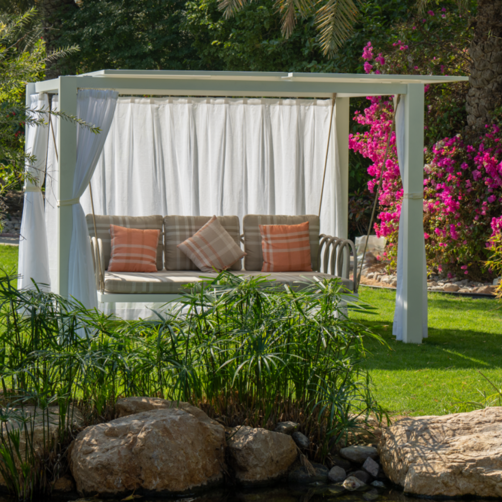 Lily Daybed - White